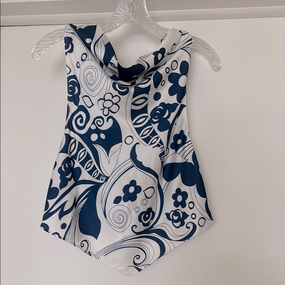 Stunning cowl neck, tie back top.